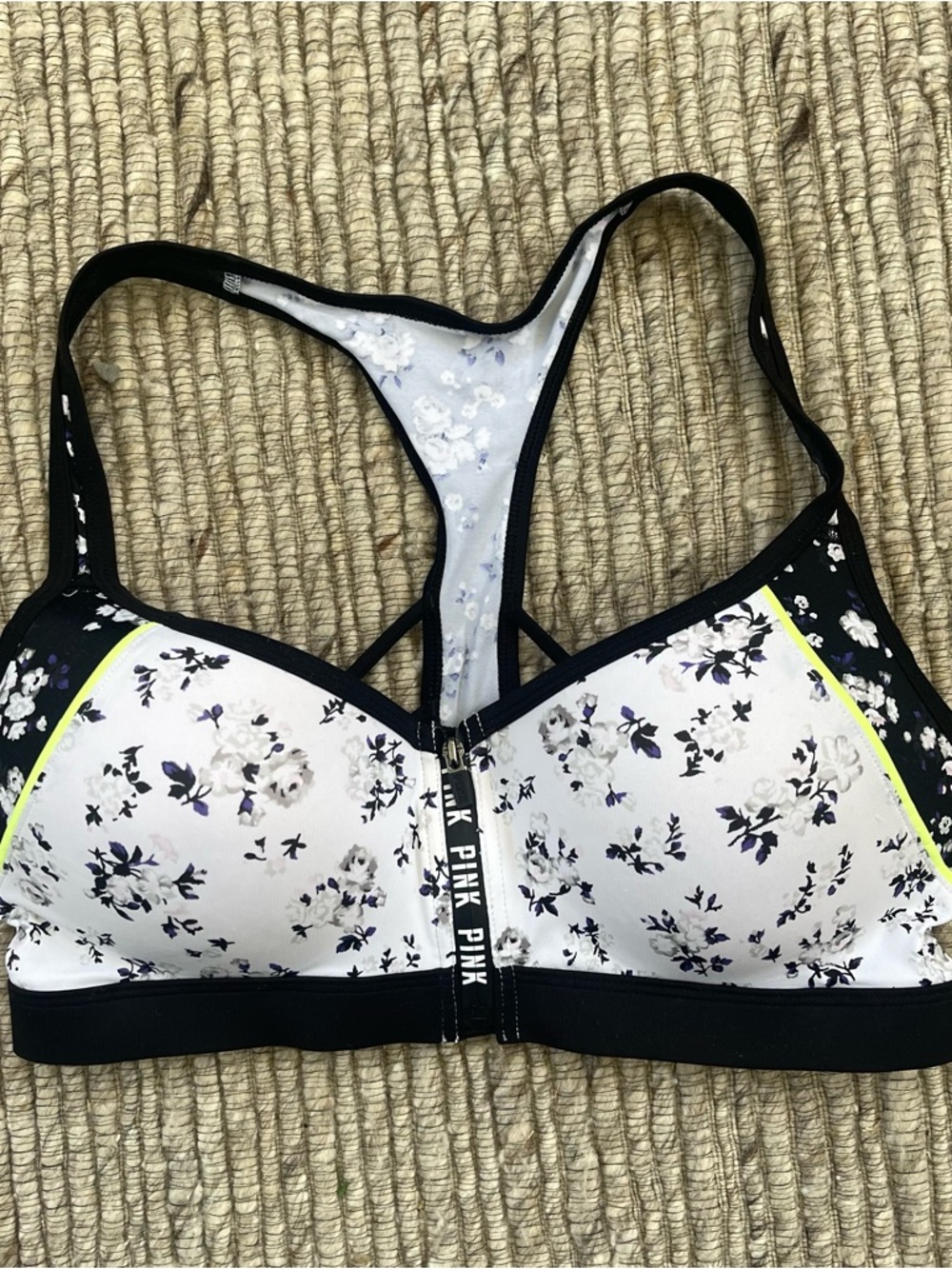Victoria Secret Pink Ultimate Zip Front Close Push Up Bra Sport